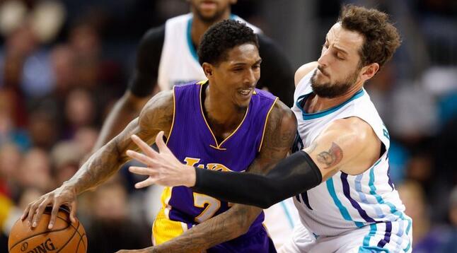 北京对抗深 北京对抗深