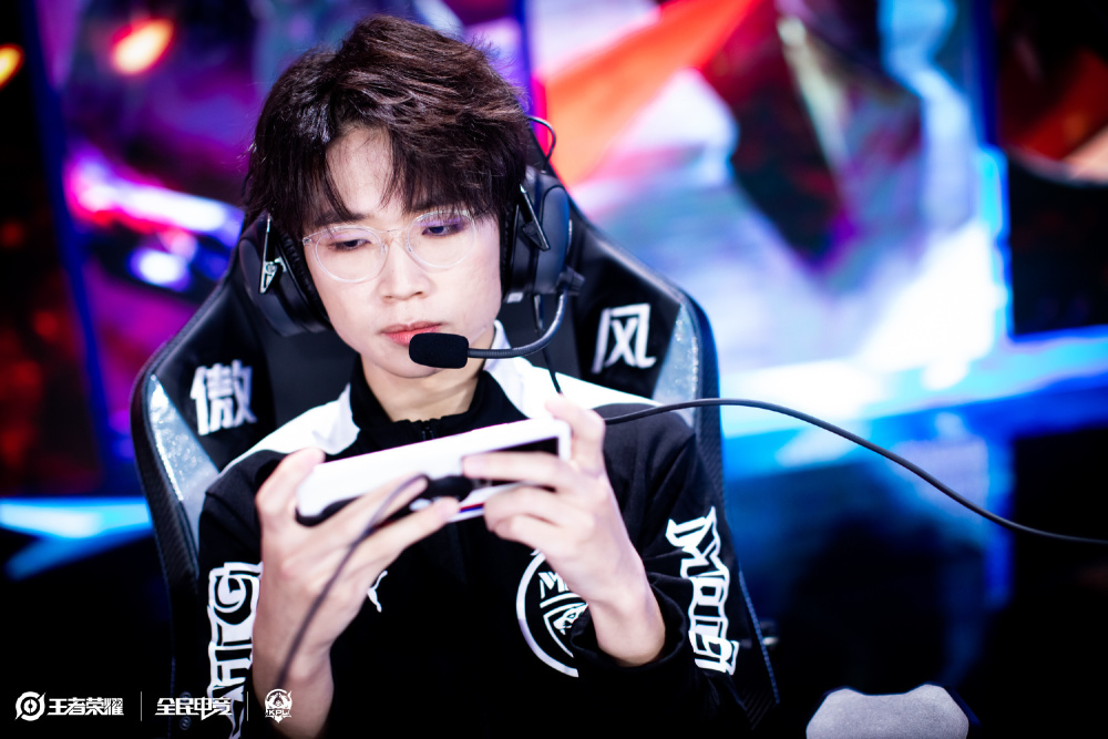 作为新任主 作为新任主