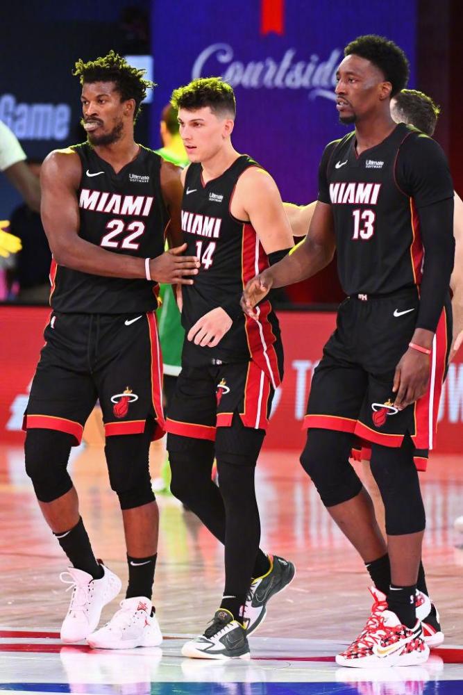 支劲旅的碰 支劲旅的碰